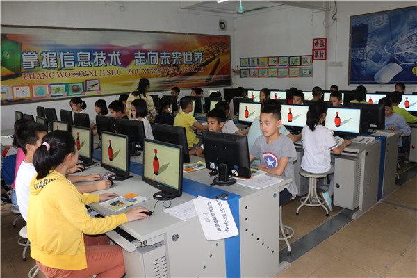 同仁实验学校,兴趣班,美术兴趣班,动漫兴趣班