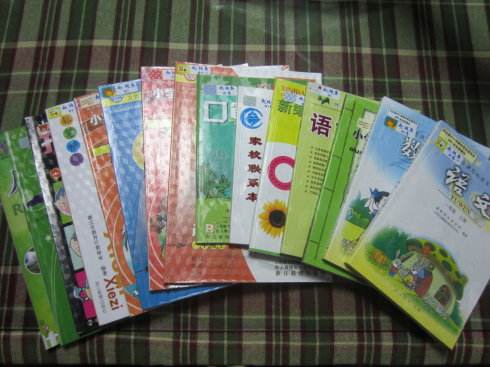 低碳环保,绿色消费,教材文具,低碳生活