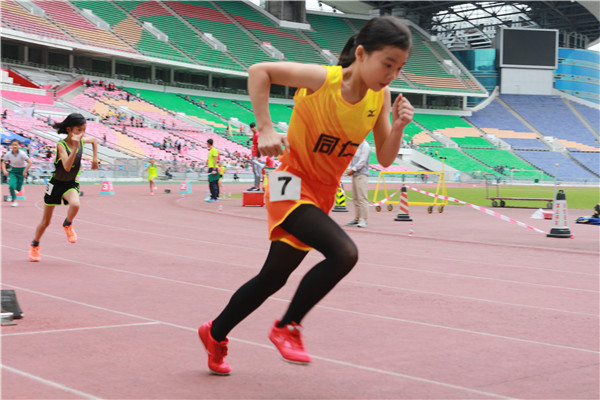 广州市运动会,广州市中小学生运动会,天河区中小学生运动会,中小学生运动会,天河区同仁实验学校