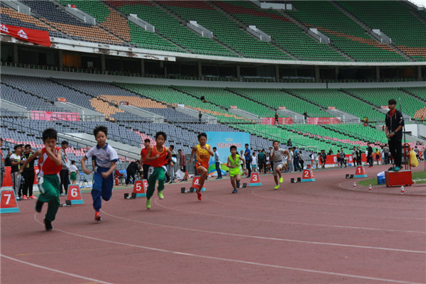 广州市运动会,广州市中小学生运动会,天河区中小学生运动会,中小学生运动会,天河区同仁实验学校