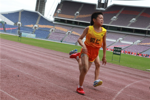 广州市运动会,广州市中小学生运动会,天河区中小学生运动会,中小学生运动会,天河区同仁实验学校